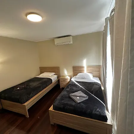 Mycow Accommodation Mackay-3